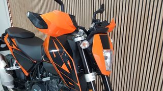 KTM 690 DUKE