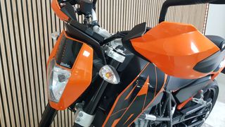 KTM 690 DUKE
