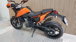 KTM 690 DUKE