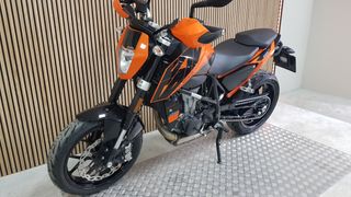 KTM 690 DUKE