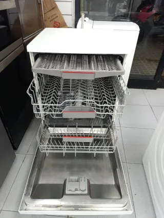 Lavavajillas Bosch de 3 bandejas