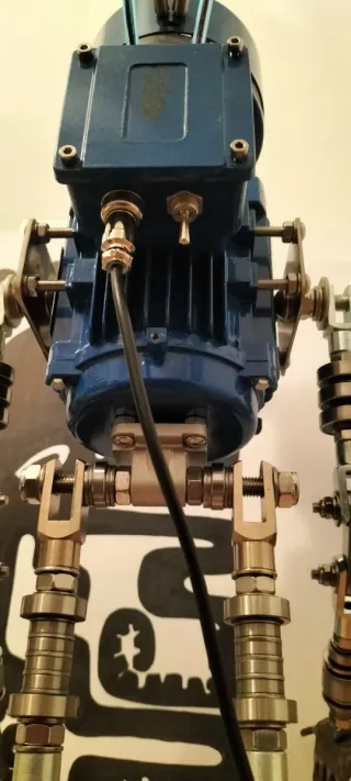 Escultura Robot Artesanal