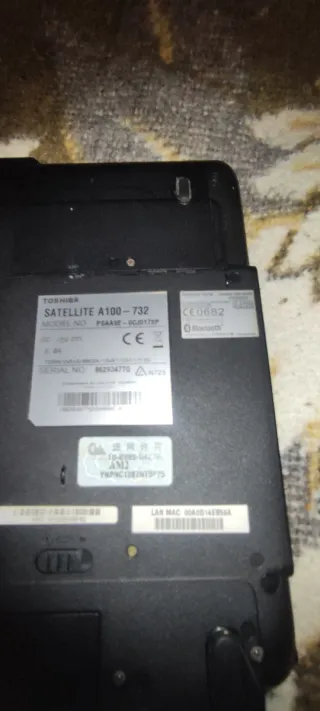 Toshiba Satellite A100-732 Portátil