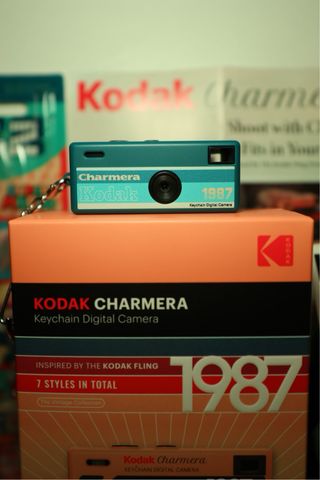 Kodak Charmera 1987 AZUL  BLIND BOX KODAK