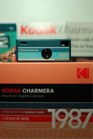 Kodak Charmera 1987 AZUL  BLIND BOX KODAK