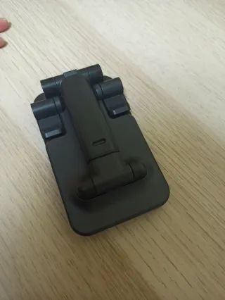 Soporte Trípode Móvil Plegable