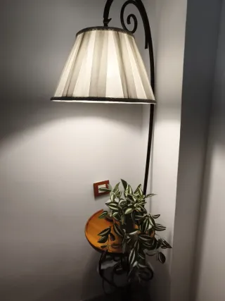 Lámpara de pie decorativa