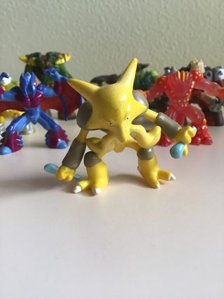 Lote 35 Gormiti Originales Clásicos, varias tribus