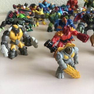 Lote 35 Gormiti Originales Clásicos, varias tribus