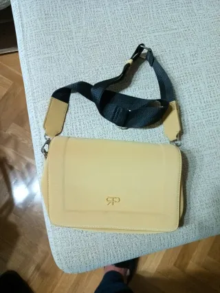 Lote de 6 bolsos de mano.