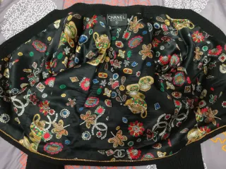 Cazadora  Chanel "la petit noir tweed"