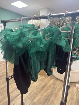 Bodys y faldas mujer y niñas