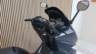 YAMAHA T-MAX 500 AKRAPOVIC
