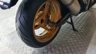 YAMAHA T-MAX 500 AKRAPOVIC