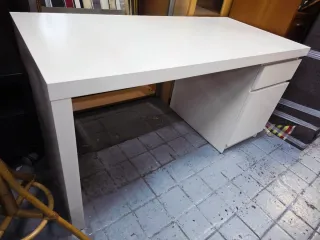 Escritorio Blanco Ikea con Cajón y Puerta