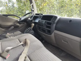 Nissan NT400 Cabstar 2007puerta elevable