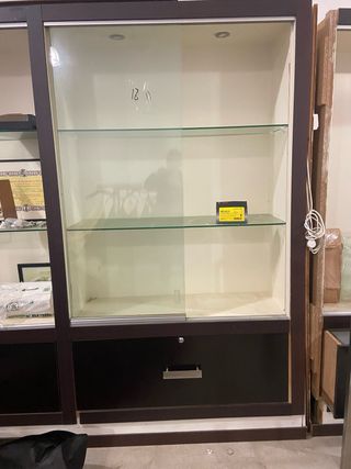 Vitrina madera y cristal