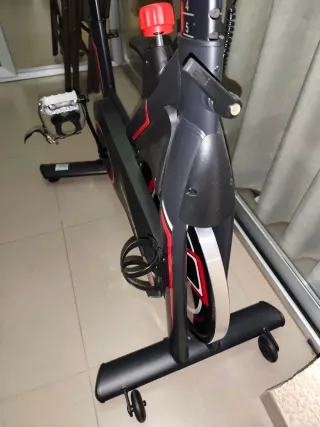 Bicicleta Estática Negra con volante 15 kg