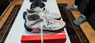 2 par Zapatillas Fútbol Campo Nike Tallas 41 y 42