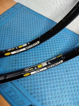 2 Llantas Mavic D3.1 UST