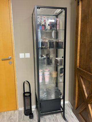 Vitrina expositora cristal y metal