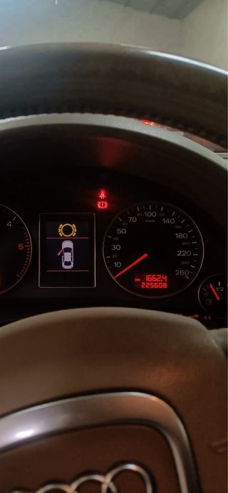 Vendo audi a4 en buen estadolo tiene todo cambiado