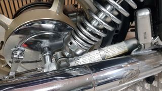 YAMAHA XV 1100 VIRAGO