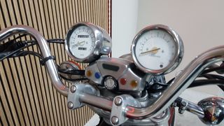 YAMAHA XV 1100 VIRAGO