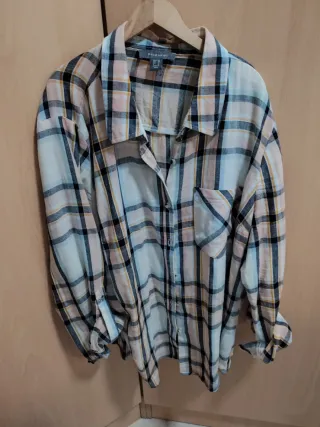 Camisa de cuadros Primark.