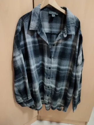 Camisa de cuadros Primark.