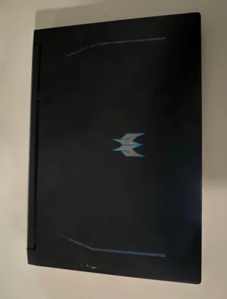 Portátil Gaming ASUS Predator Helios 300