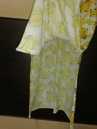 Camiseta larga con estampado de plátanos