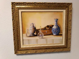 Cuadro pintado a mano con marco dorado