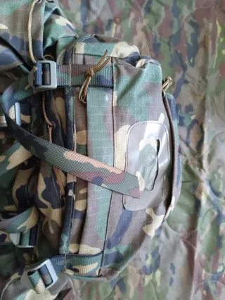 Mochila ejército altus 100 litros nueva con funda
