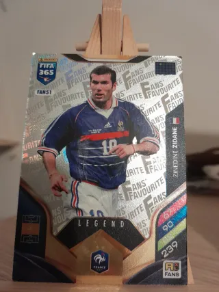 Cromo Panini FIFA 365 Zinedine Zidane