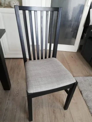 Mesa de comedor y 6 sillas