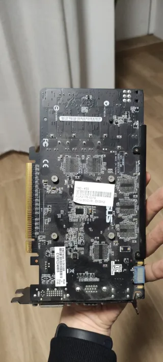 Tarjeta Gráfica Asus GeForce GTX 550 Ti