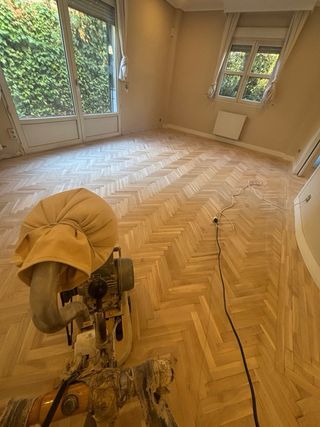 Acuchillado y barnizado de suelos