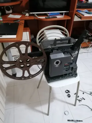 Proiettore 16mm funzionante