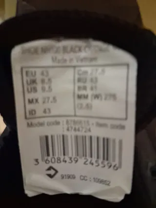 Zapatillas montaña Quechua, no hago envíos.