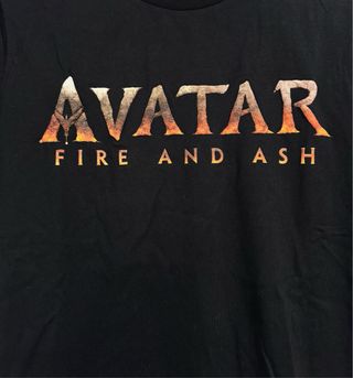 Camiseta Avatar Fuego y Ceniza Talla L