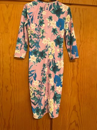 Vestido floral rosa manga larga