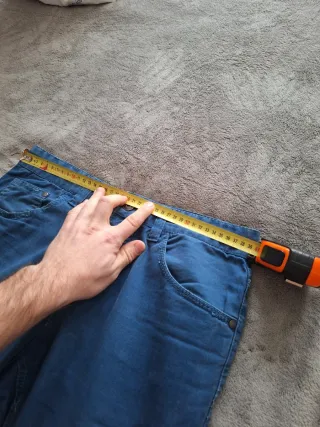 Pantalón vaquero azul