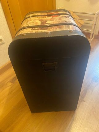 Baúl Decorativo con Cajones Estilo Vintage