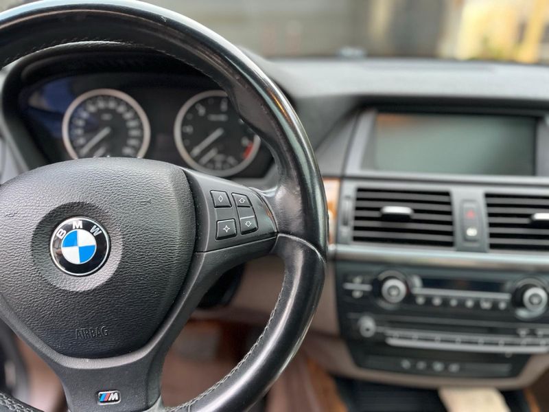 BMW X5 2009 - foto 1