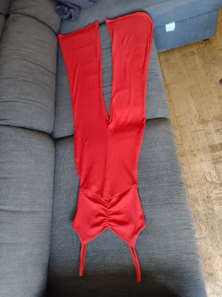 Mono rosa fuerte pantalón campana