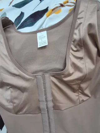 Faja moldeadora entera beige talla L. Nueva