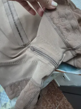 Faja moldeadora entera beige talla L. Nueva