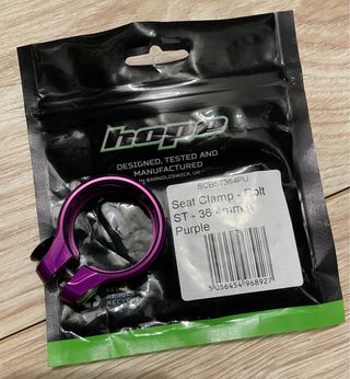 Abrazadera sillín Hope púrpura 36.4mm