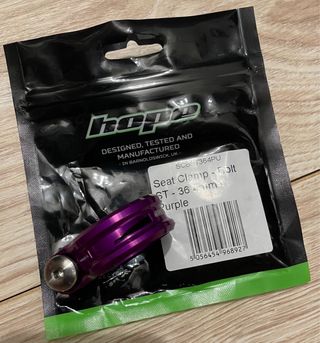 Abrazadera sillín Hope púrpura 36.4mm